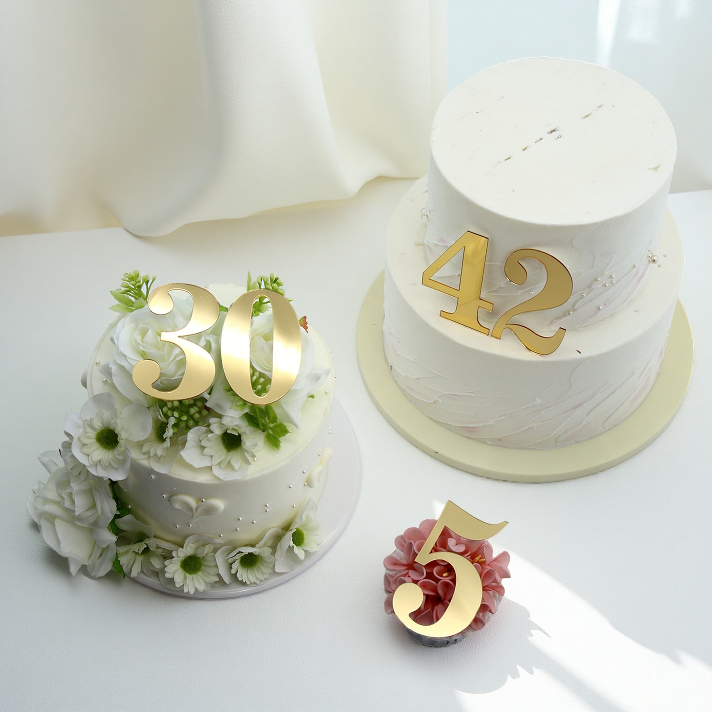 20pcs Golden Mirror Acrylic Number Cake Toppers (0–9) – Birthday & Anniversary Decoration