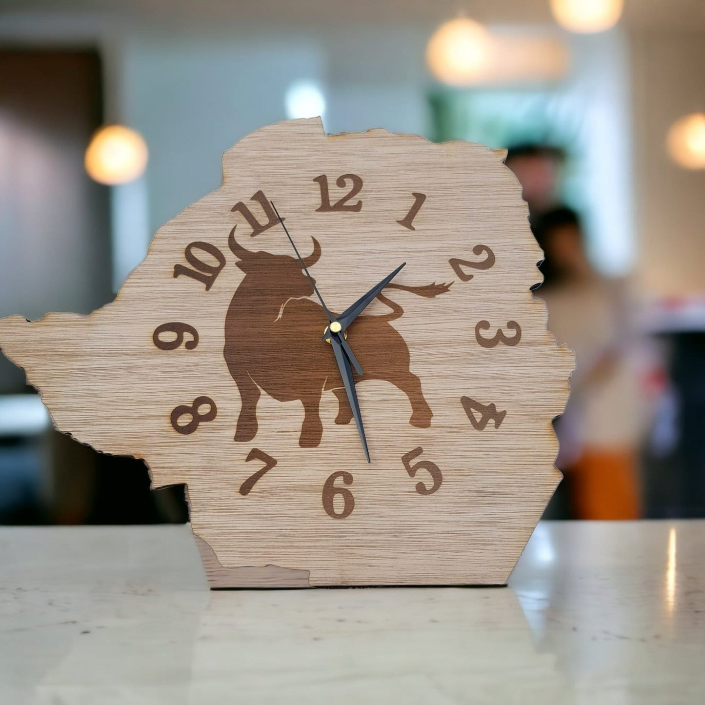 DISPLAY & WONDER Zimbabwe Map with Couple’s Totems | Personalised Mirror Acrylic Plaque